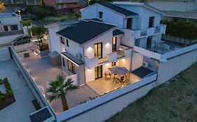 Vilè Home - Intera Villa